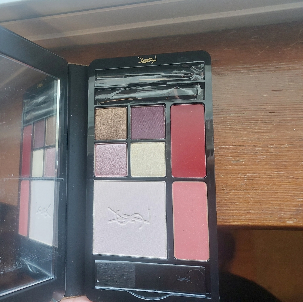 New Yves Saint Laurent Multi-Color Makeup Palette